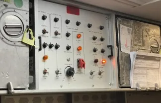 How to Use an Automatic Power Factor Controller