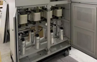 How to develop a technical solution for reactive power compensation?